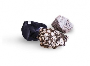 Sammlung 24 vulkanischer Gesteine und Mineralien