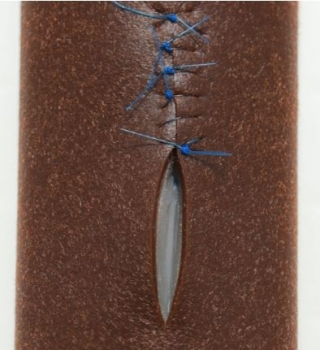 3-lagiges RealSuture Nahtpad ohne Gefäße dunkelhäutig