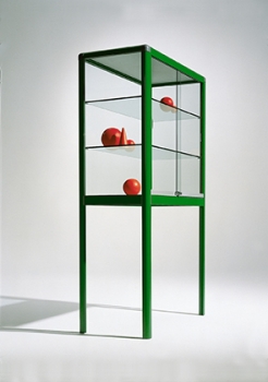 Ausstellungsvitrine mit Alurahmen und Sicherheitsglas, 120 cm breit
