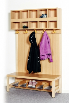 Komplettgarderobe mit doppelter Ablagereihe, mit Paneelrückwand