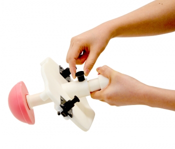 Muttermund - Untersuchungs - Simulator