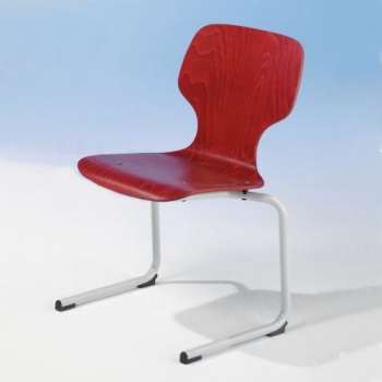 Freischwinger Kufenstuhl mit Rundrohrgestell