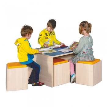 Tischpodest mit Linoleumdeckplatte und 4 Hockern