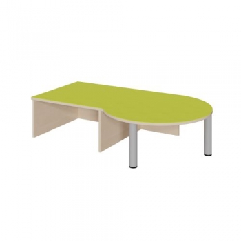 Podest mit Linoleum-Deckplatte und Nische, Rundungsansatz rechts