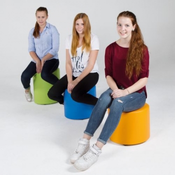 Spot Kinderhocker mit Kunstlederbezug, schwer entflammbar, Sitzhöhe 30 cm