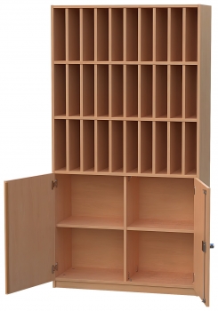 Postfachschrank mit 30 offenen Postfächern