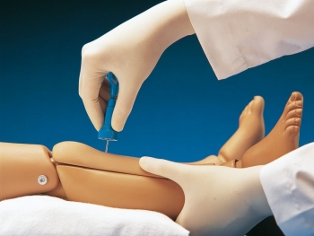 Intraossäre Infusion für R17720