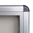Infovitrine Aluminium 100 x 96 cm mit Rückwand Stahl weiss