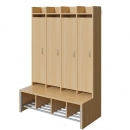 Spindgarderobe, hohe Tür